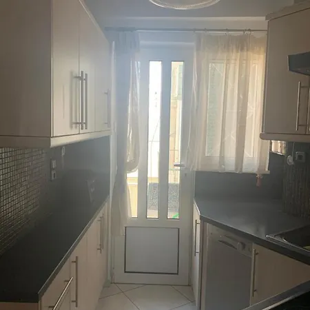 Old βridge αpartment * Chalkís